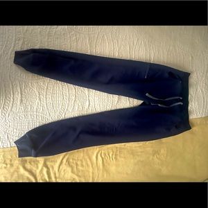 Navy Fig scrub joggers